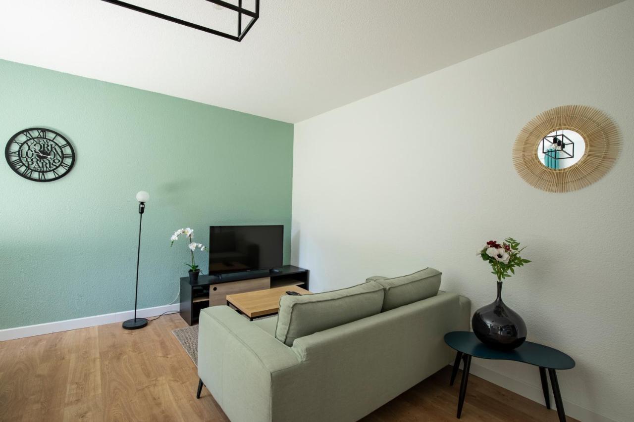 T4 Climatise Au Pied Des Rempart Avec Parking Apartment Avignon Exterior photo